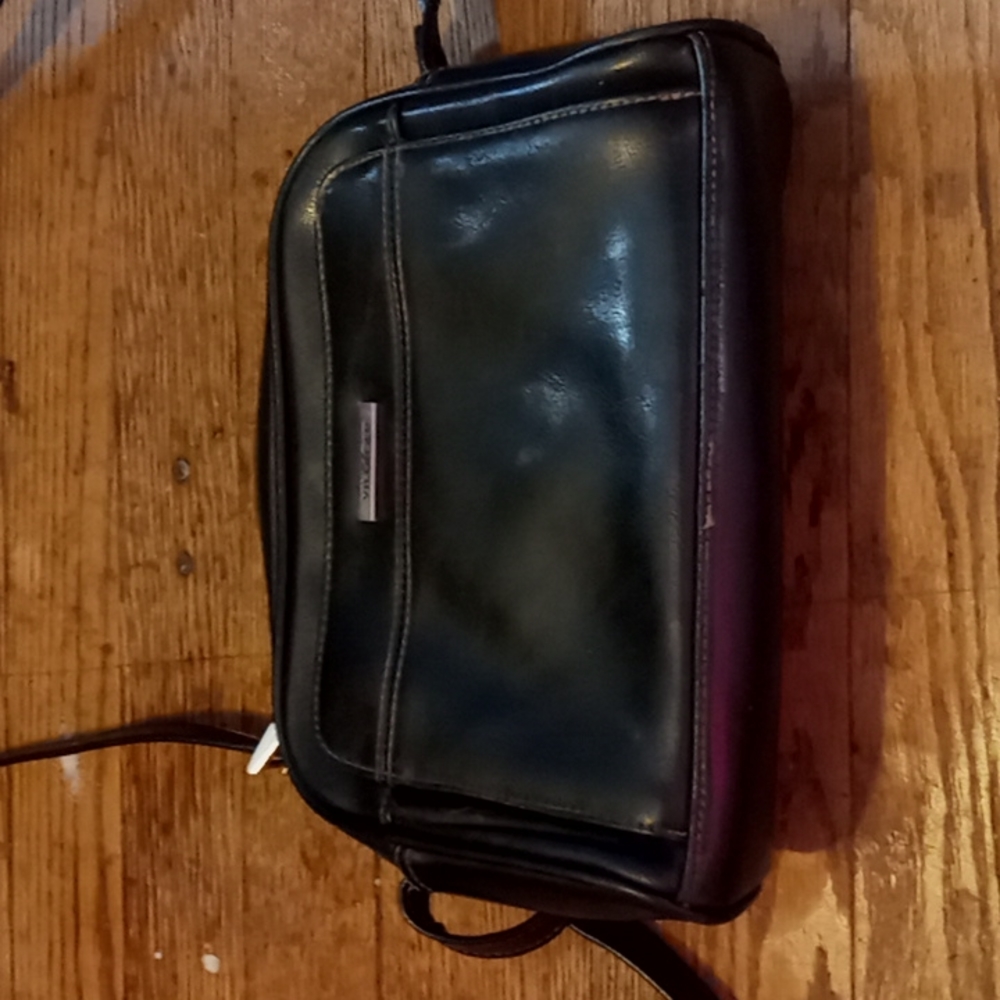 Villager black shoulder purse